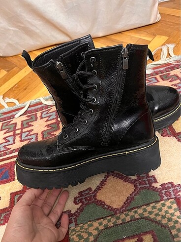 39 Beden Derimod Dr Martens rugan platform bot