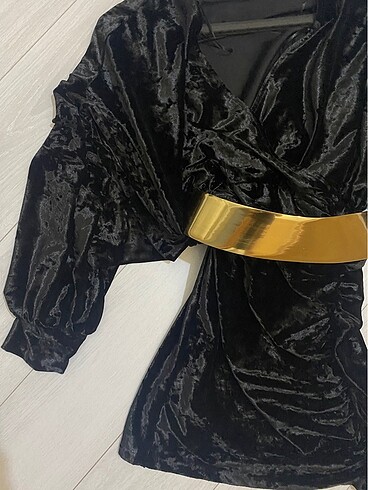 Zara KADİFE KEMERLİ ELBİSE