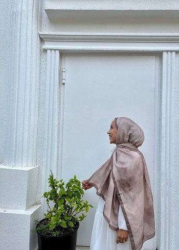 Bej Kadın İpek Dokulu Drapeli Şal