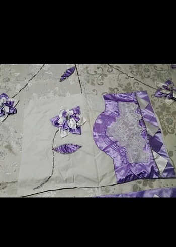 Mor Nakışlı Gri Yatak Örtüsü - Görsel 2
