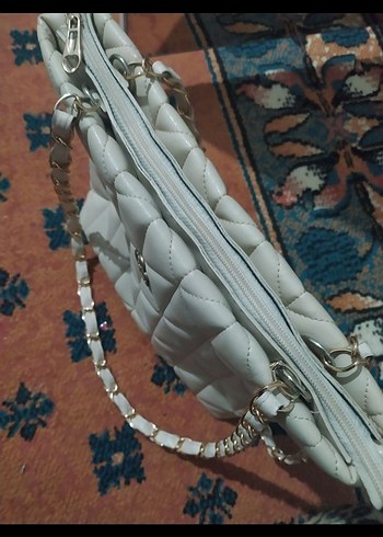 Zincir Detaylı Beyaz Kadın Çanta - Görsel 5