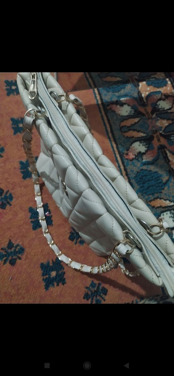 Zincir Detaylı Beyaz Kadın Çanta - Görsel 5