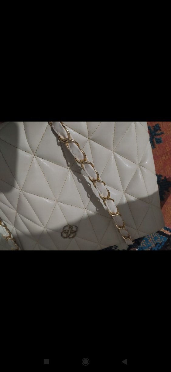 Zincir Detaylı Beyaz Kadın Çanta - Görsel 2