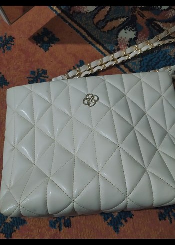 Zincir Detaylı Beyaz Kadın Çanta - Görsel 7