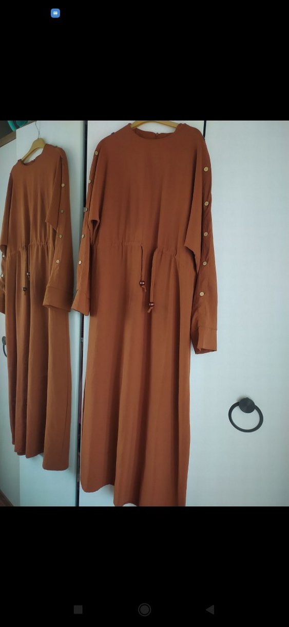 Düğmeli Uzun Kahverengi Kadın Elbise - Görsel 2