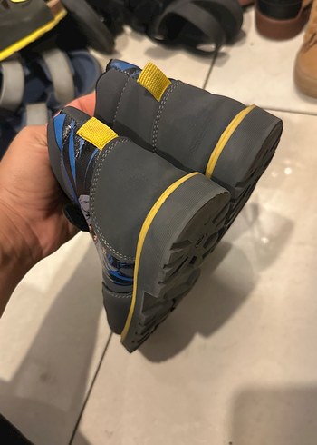 30 Beden gri Renk Erkek cocuk waikiki batman desenli bot