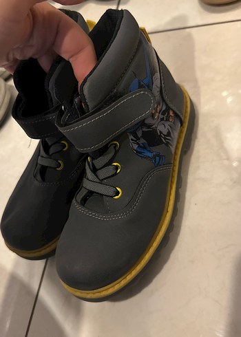 30 Beden Erkek cocuk waikiki batman desenli bot