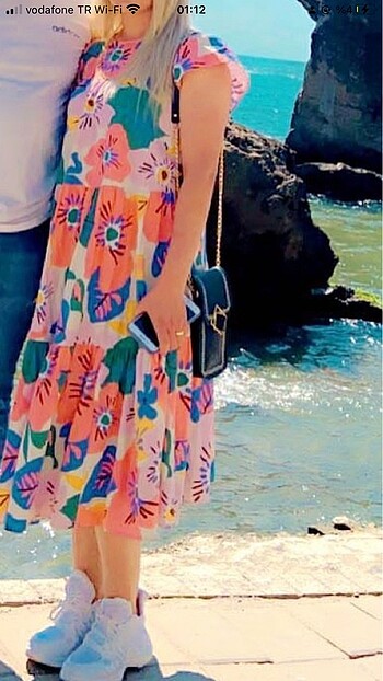 Çiçekli elbise - Görsel 2