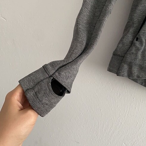 Nike Nike gri kapüşonlu xs beden