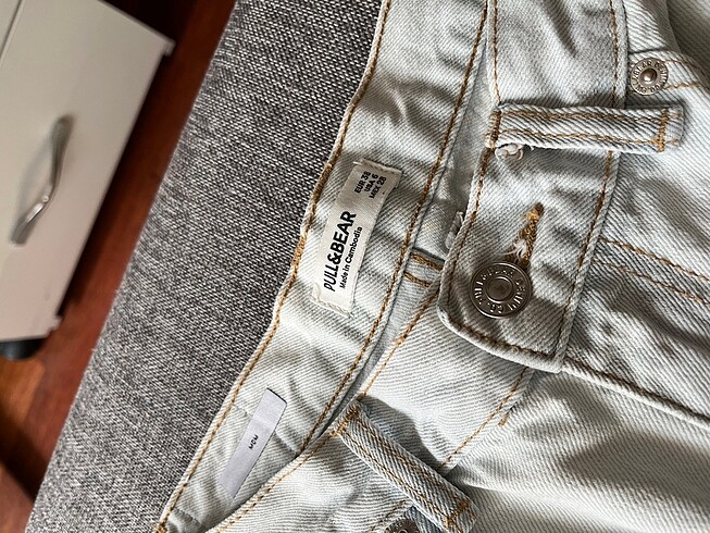 38 Beden mavi Renk pull and bear mom jean buz mavisi