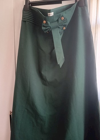 Kemer Detaylı Uzun Yeşil Kadın Etek - Görsel 2