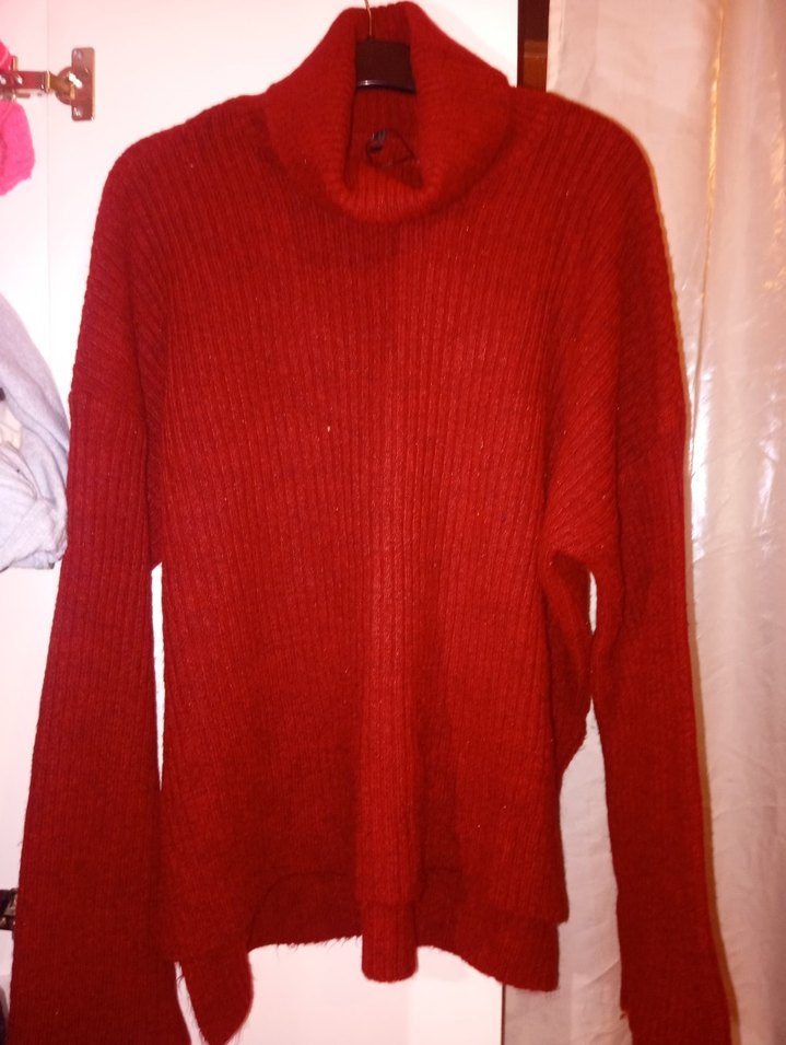 Kırmızı Boğazlı Örgü Kadın Kazak - Görsel 2