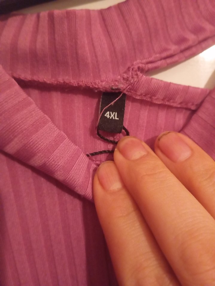 Pembe Pilili Kadın Tişört - Görsel 3