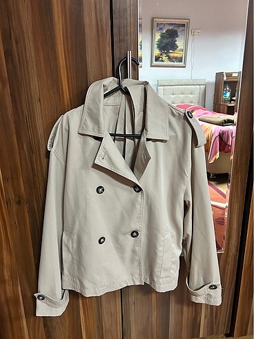 m Beden Stradivarius kısa trençkot
