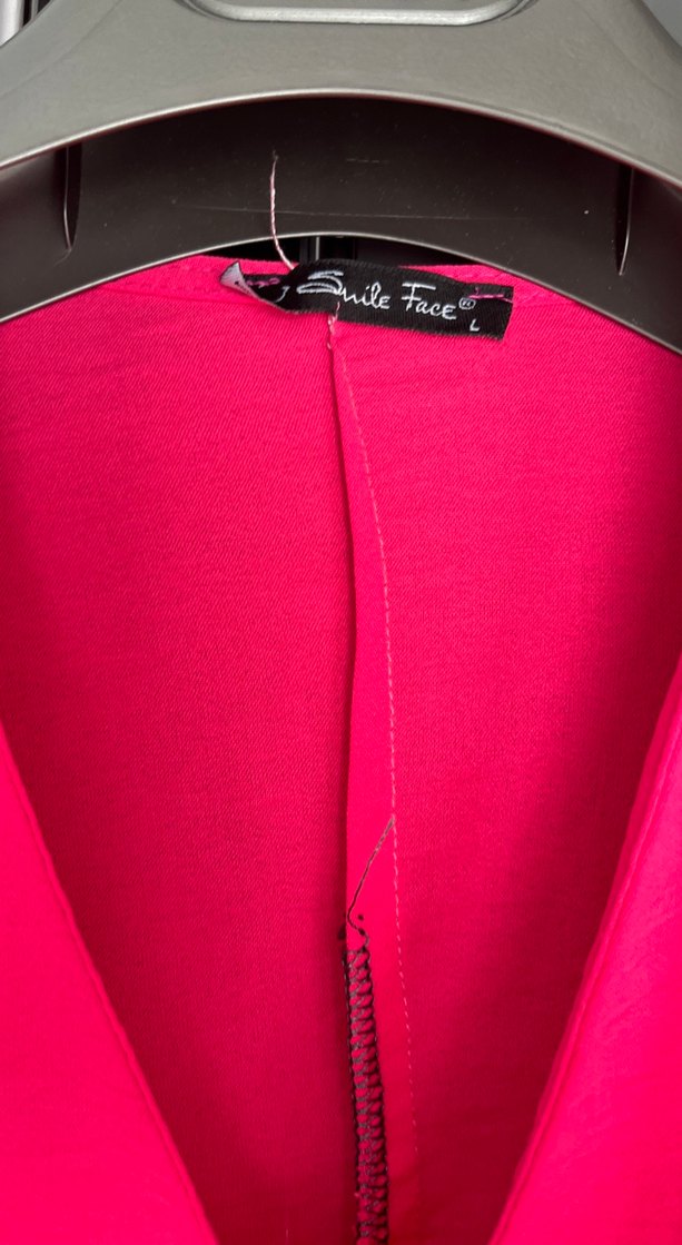 Pembe V Yaka Düğmeli Uzun Elbise - Görsel 3