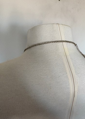 Beden gri Renk Parlak Taşlı Kolye