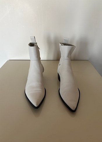 Zara Zara Beyaz Deri Bot