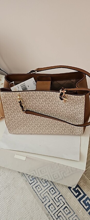  Beden Michael Kors canta,yurtdisindan.