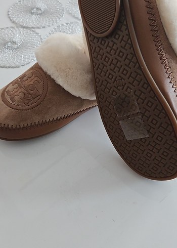 Tory Burch Bej Kürklü Nakışlı Kadın Terlik