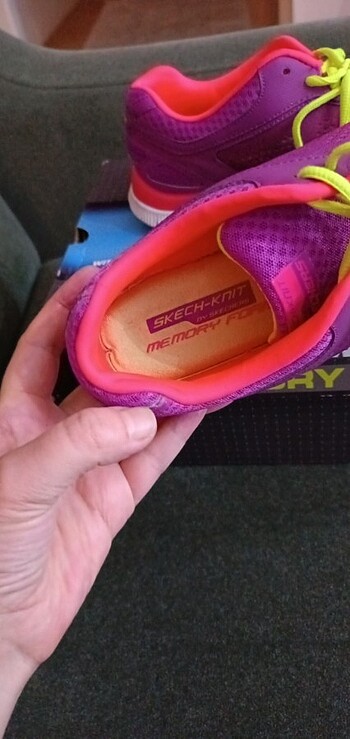 40 Beden Skechers ayakkabı