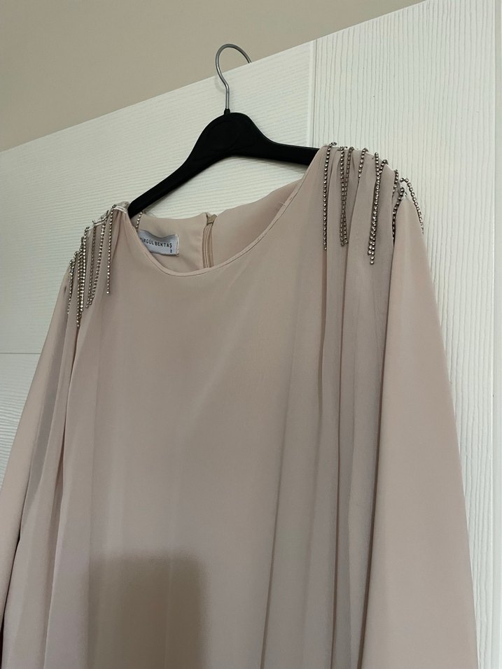 Birgül bektaş abiye tulum - Görsel 3