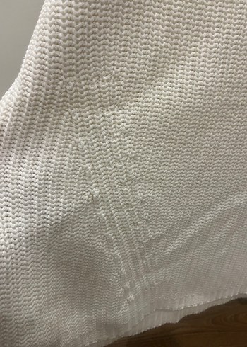 Beyaz V Yaka Örgü Kadın Kazak - Görsel 3