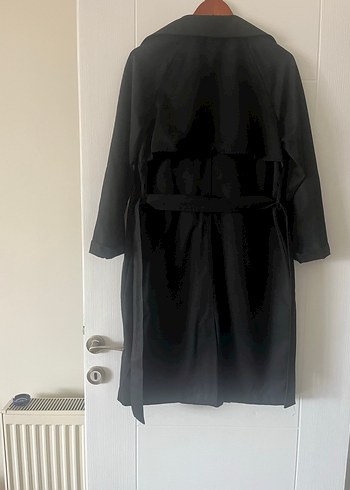 Stradivarius Düğmeli Siyah Uzun Kadın Trençkot - Görsel 2