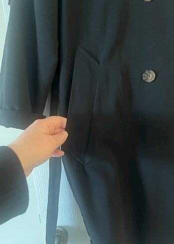 Stradivarius Düğmeli Siyah Uzun Kadın Trençkot - Görsel 4