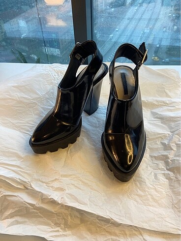 Zara Hype Rugan