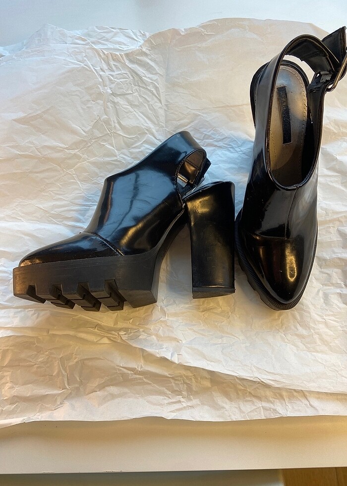 Zara Hype Rugan - Görsel 2