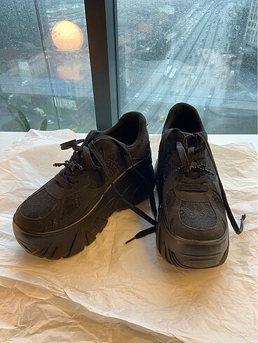 37 Beden BERSHKA PLATFORM