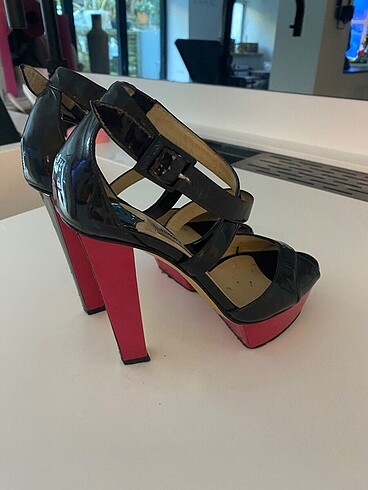 37,5 Beden Çok iyi durumda , diva shoes ????????????