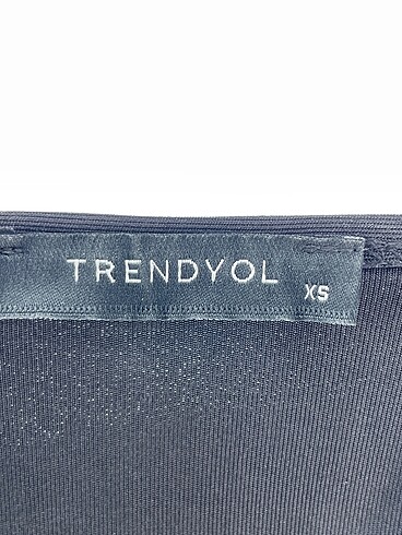 xs Beden siyah Renk Trendyol & Milla Bluz %70 İndirimli.