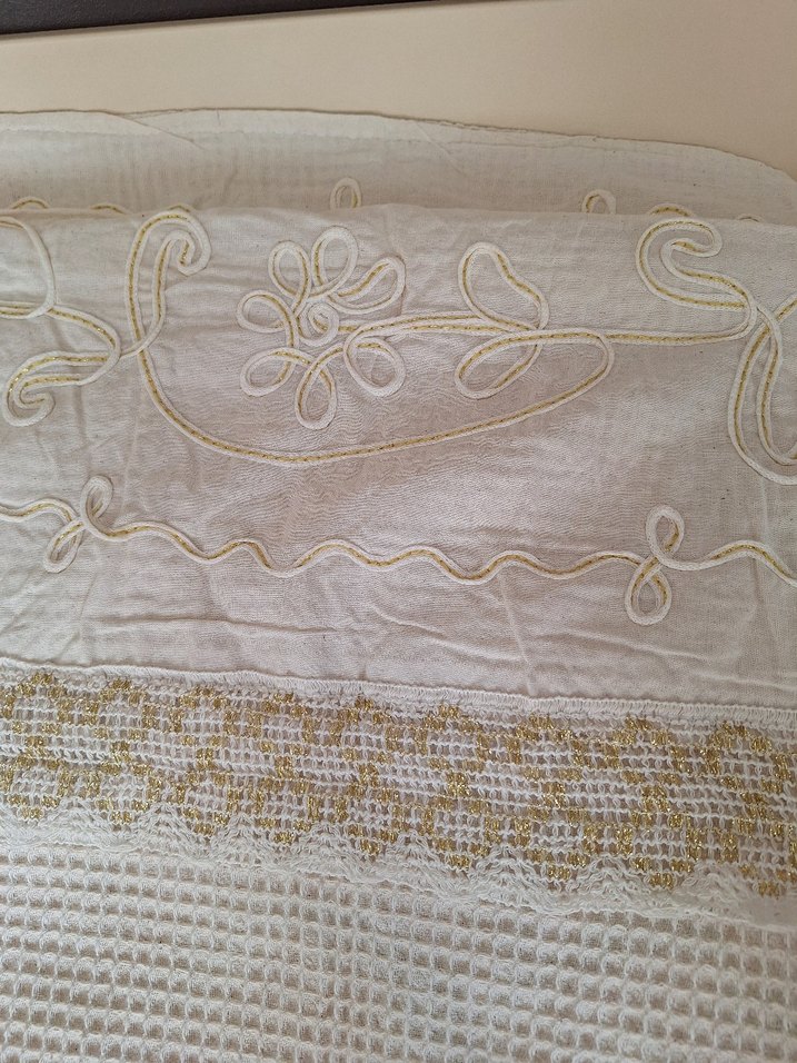 otantik işlemeli Gri Nakışlı Beyaz Yatak Örtüsü,pike takimi - Görsel 4
