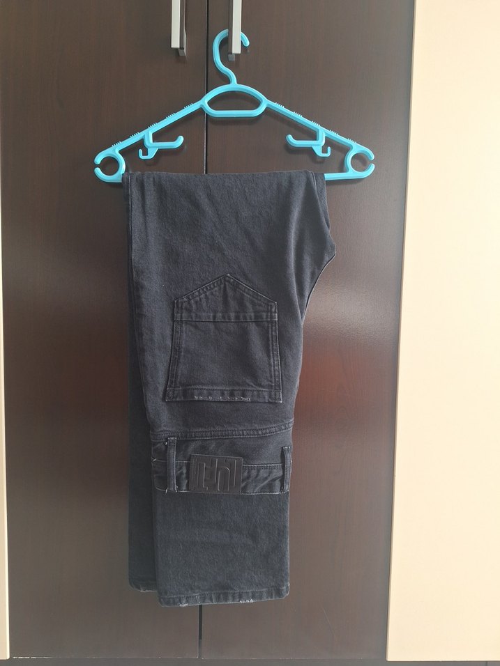 Erkek siyak kot Pantolon 2 ay once aldik.1 kac defa giyildi. - Görsel 4