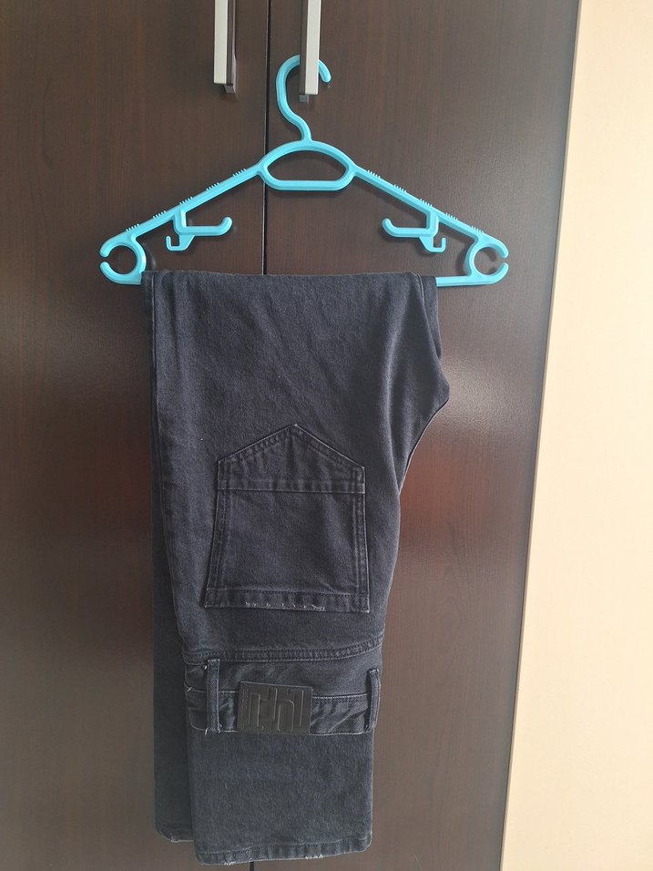 Erkek siyak kot Pantolon 2 ay once aldik.1 kac defa giyildi. - Görsel 2