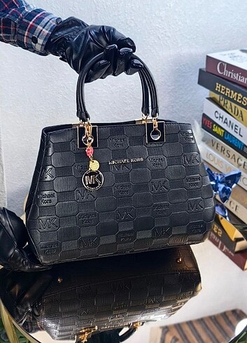  Back in stok ?  Michael Kors ? Size:[ ??:26cm ;??:34cm] ?