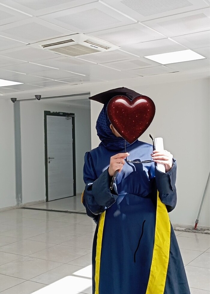 Birgül bektaş saten abiye - Görsel 4