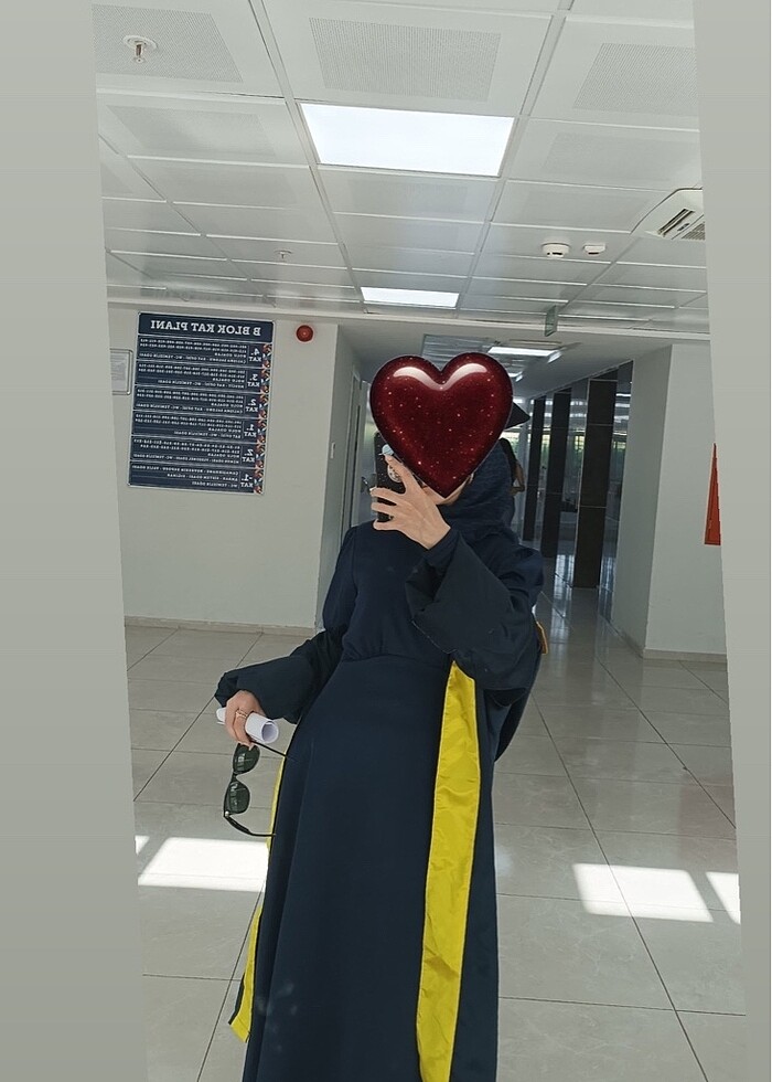 Birgül bektaş saten abiye - Görsel 3