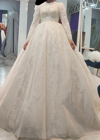 Uzun Kol Detaylı Prenses Gelinlik - Görsel 2