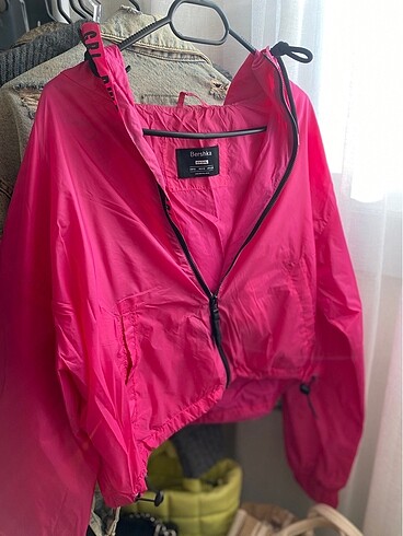 m Beden Bershka Crop Yağmurluk