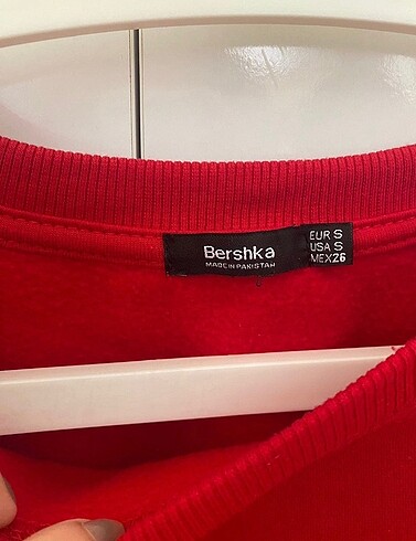 Bershka kırmızı sweatshirt