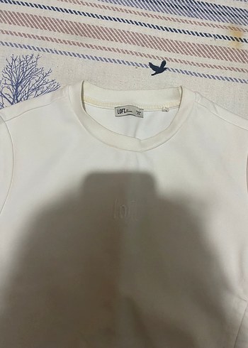 Loft V yaka, kısa kollu midi elbise