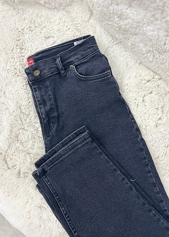 Gri Bağlama Desenli Kadın Denim Pantolon