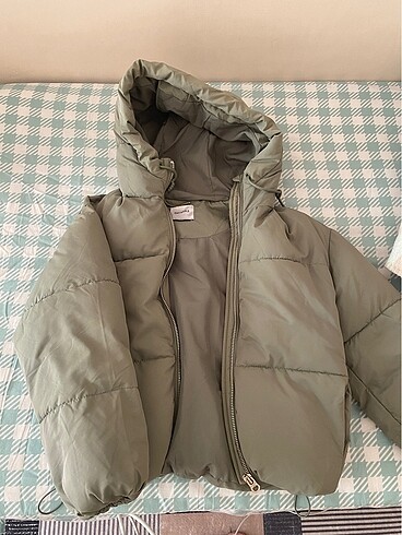 xs Beden Bershka Yeşil Şişme Mont