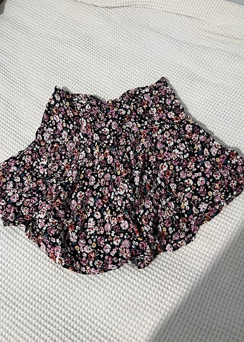 Çiçek Desenli Fırfırlı Mini şort etek