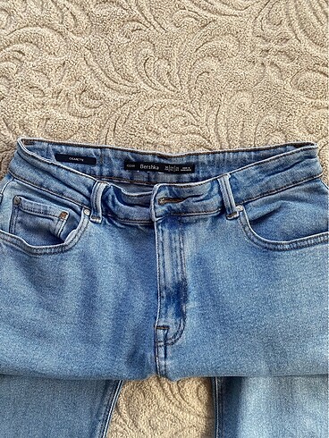 Bershka Jean