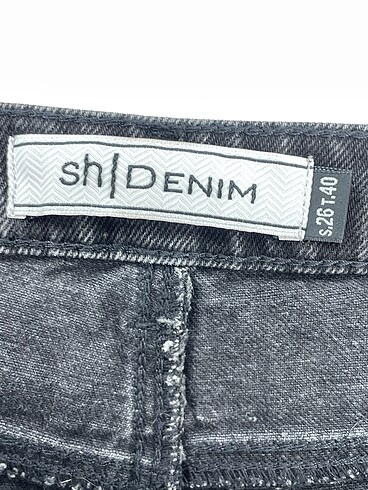 26 Beden siyah Renk Vintage Love Mini Şort %70 İndirimli.