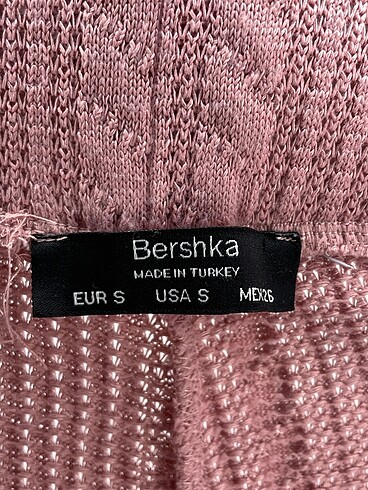 s Beden pembe Renk Bershka Mini Şort %70 İndirimli.