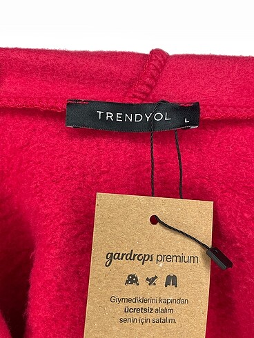 l Beden çeşitli Renk Trendyol & Milla Sweatshirt %70 İndirimli.